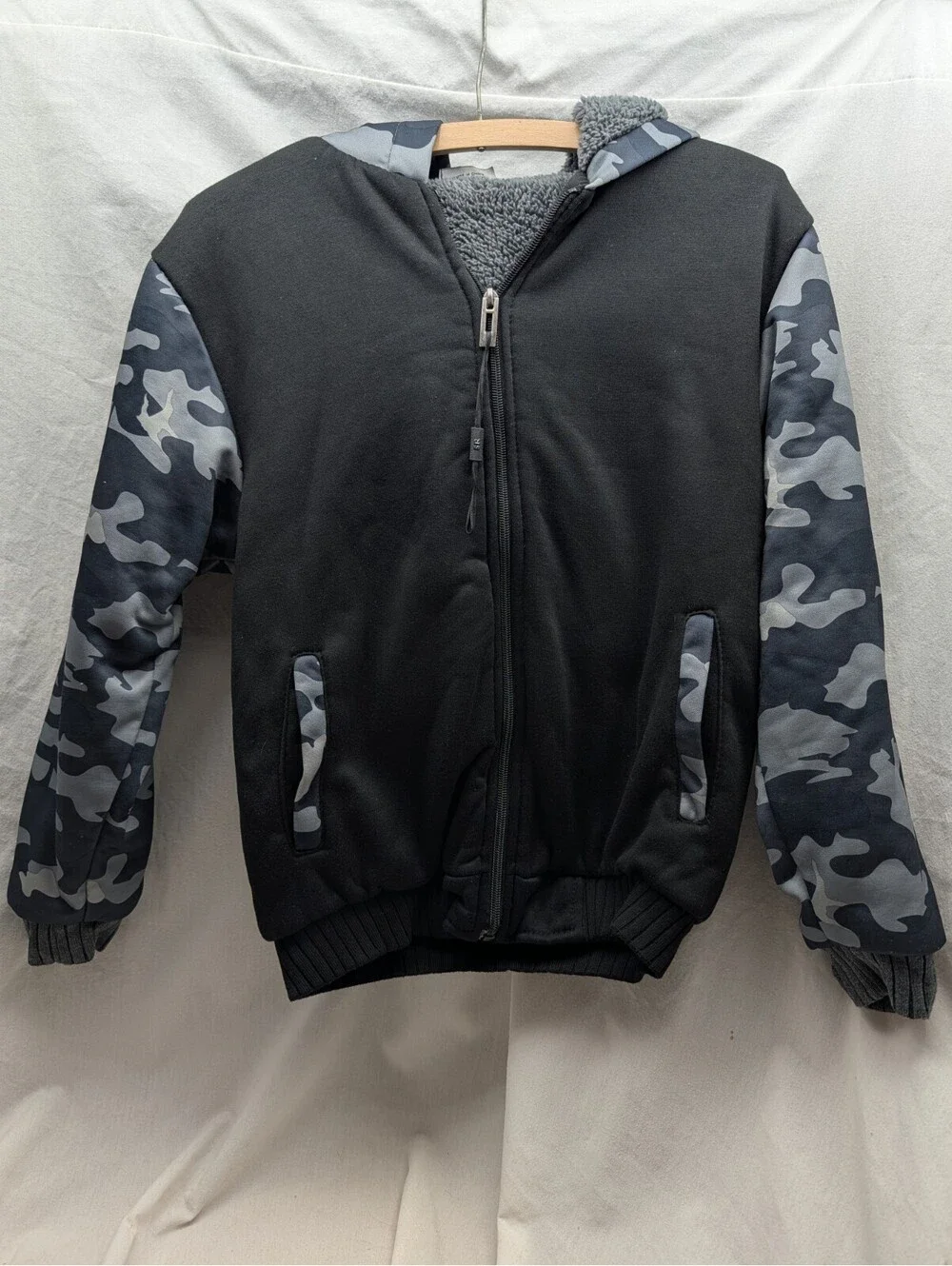 SR Speed Your Run Youth Boys Full Zip Hooded Fleece Lined Jacket Size Large camo
